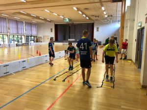 Read more about the article Sport- und Floorball-Feriencamp für Kinder (6-12 Jahre) vom 23. – 27. August